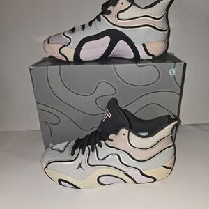 🌸✨ JT Sneakers – Size 7Y (Fits Women’s 8.5) – NEW ✨🌸